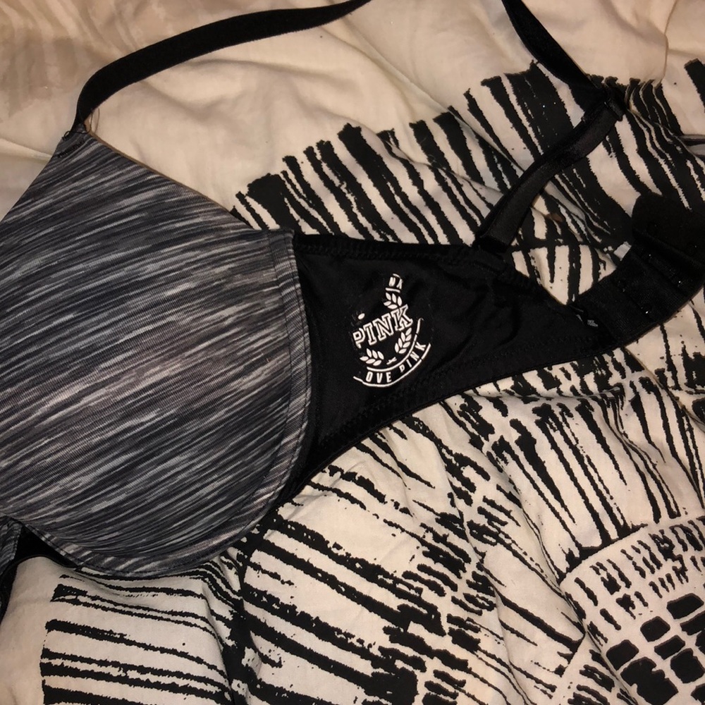 Pink bra - Picture 2 of 3